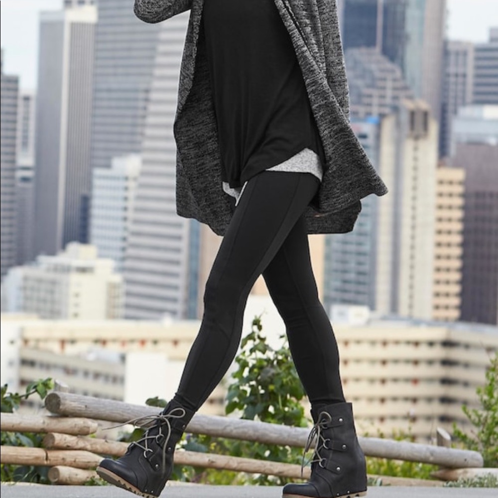 Athleta Metro High Waisted Legging